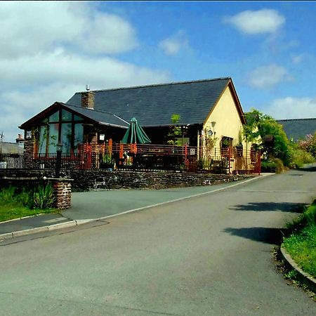 Castle Lodge - Brecon Beacons Accommodation Sennybridge Eksteriør bilde