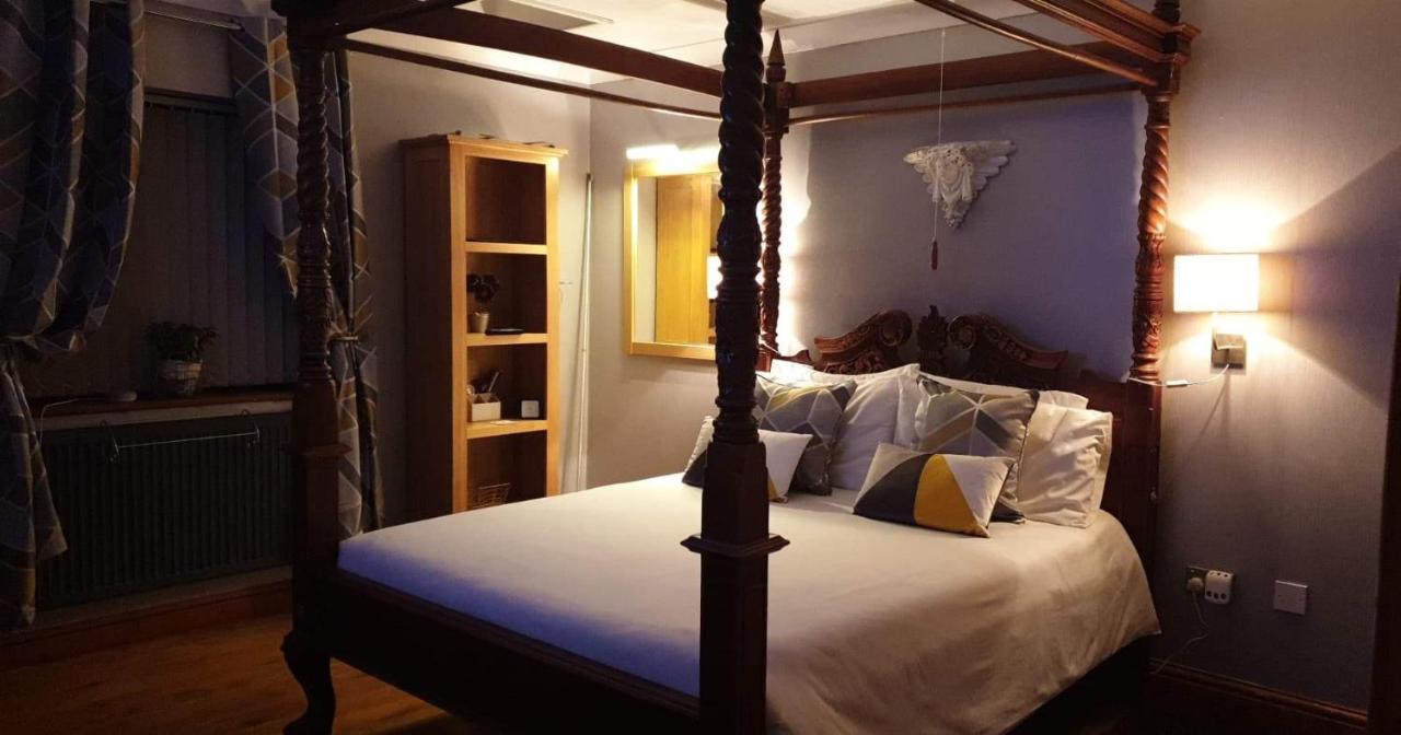 Castle Lodge - Brecon Beacons Accommodation Sennybridge Eksteriør bilde