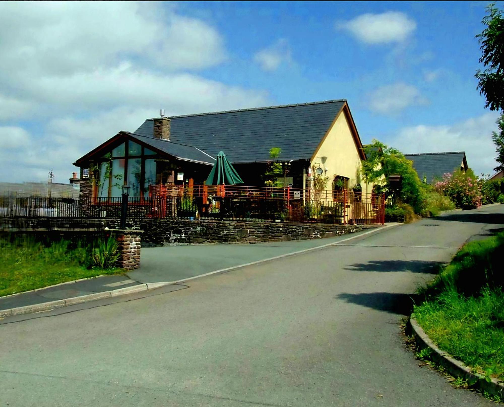Castle Lodge - Brecon Beacons Accommodation Sennybridge Eksteriør bilde